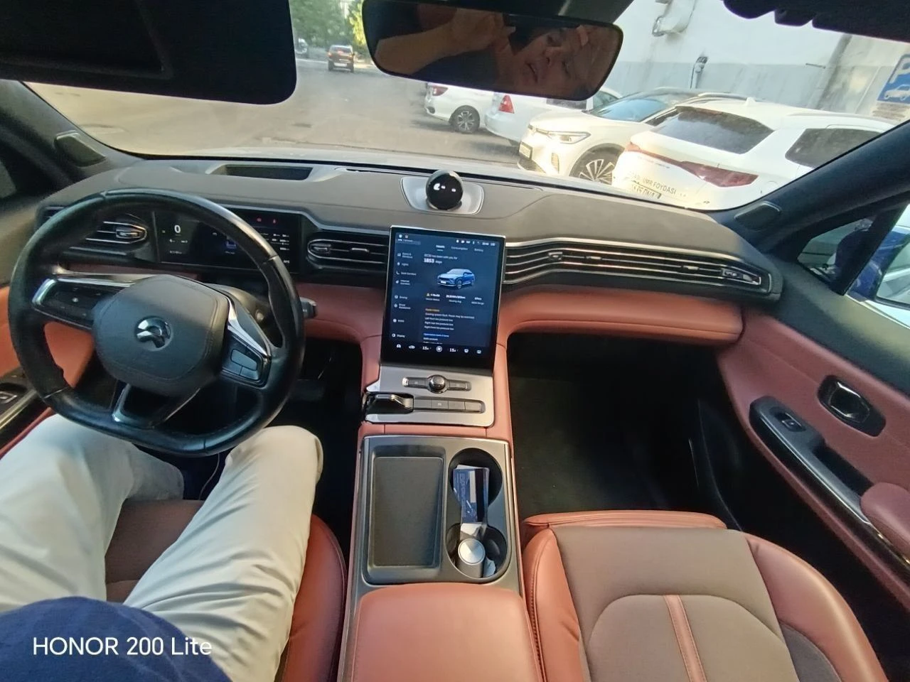 Nio EC6