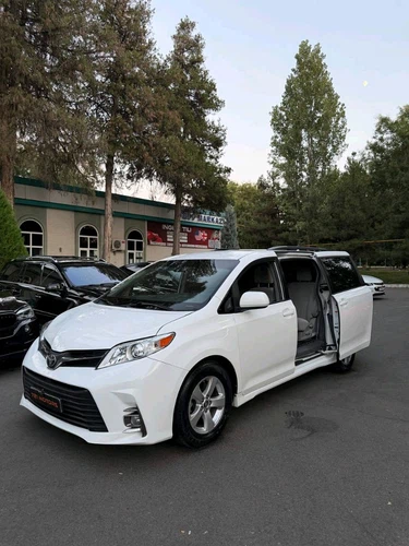Toyota Sienna, 2019, Toshkent shahri