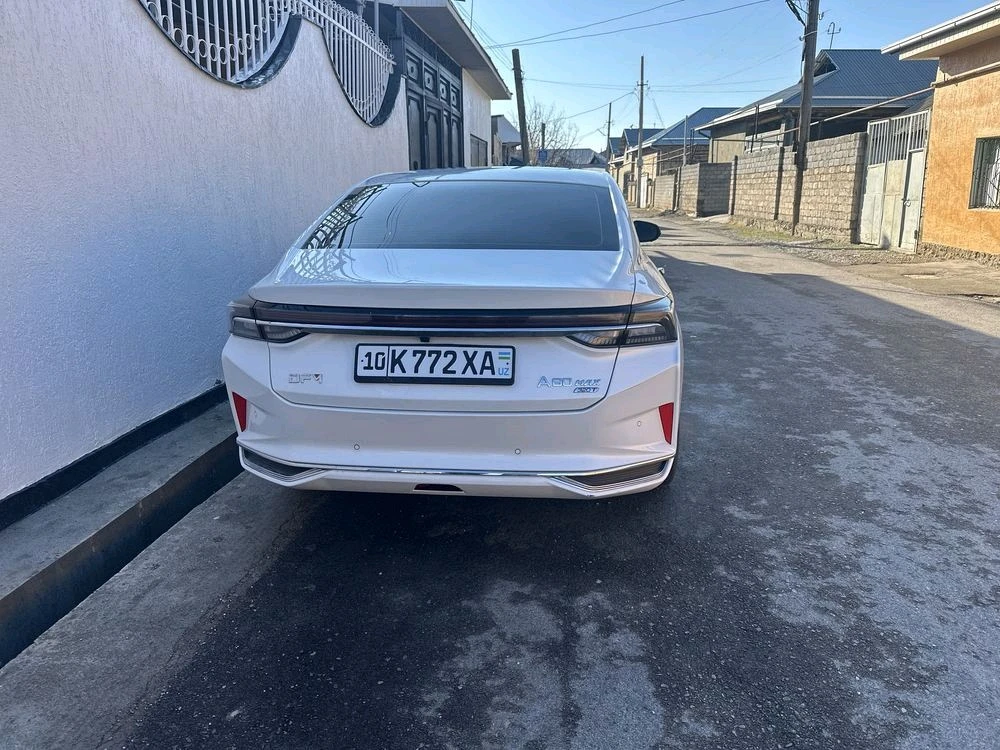 Dongfeng Aeolus Yixuan Max