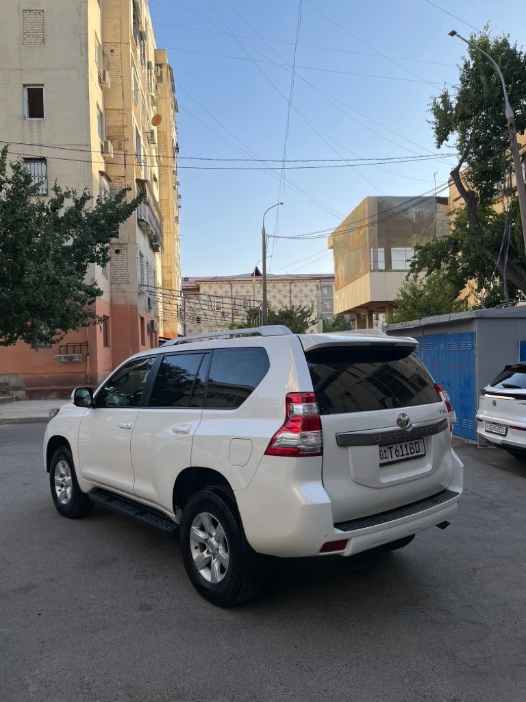 Toyota Land Cruiser Prado