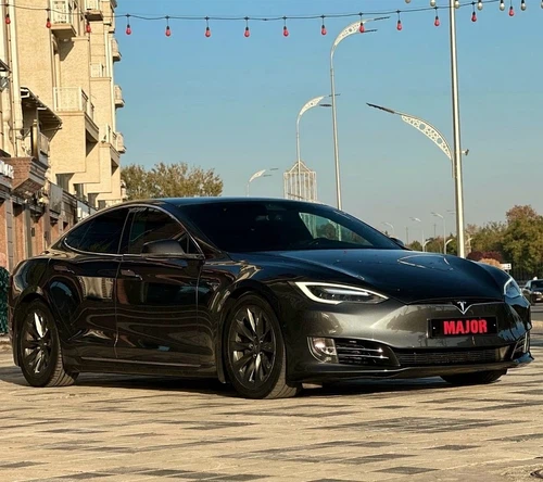 Tesla Model S, 2017, Samarqand