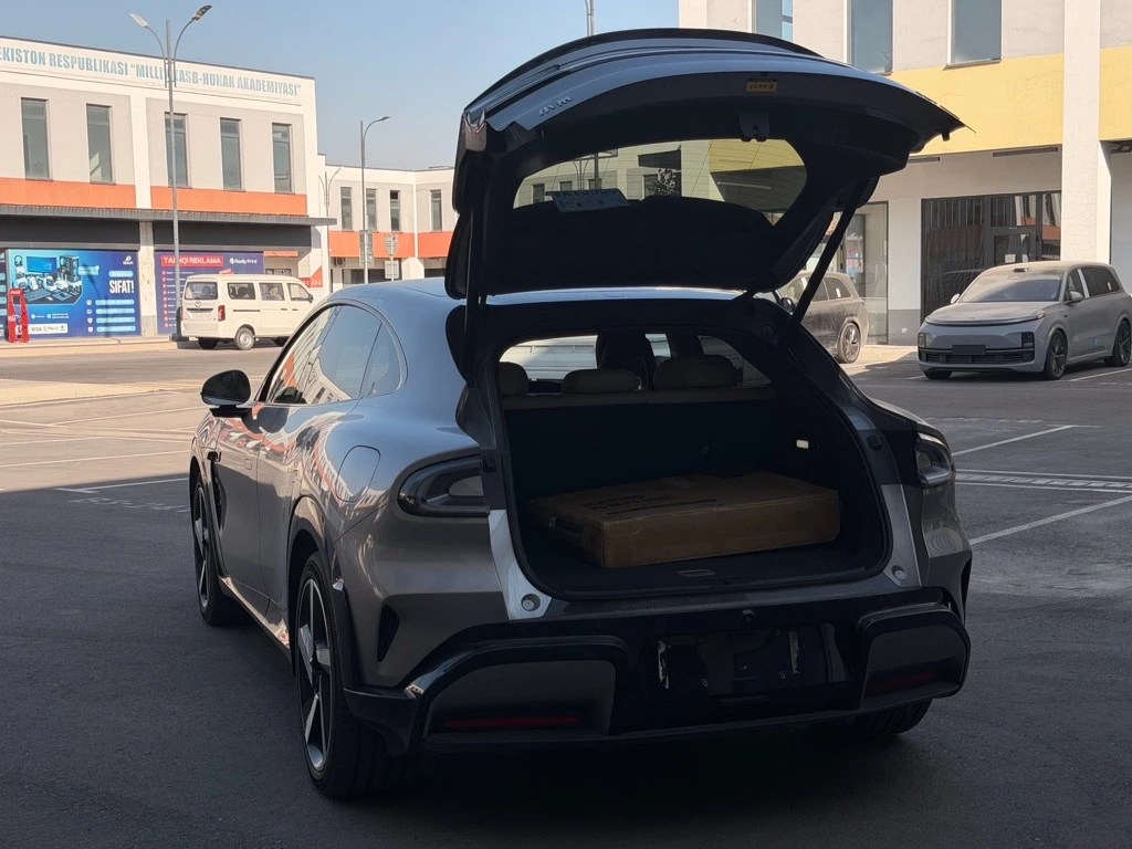 Xiaomi YU7