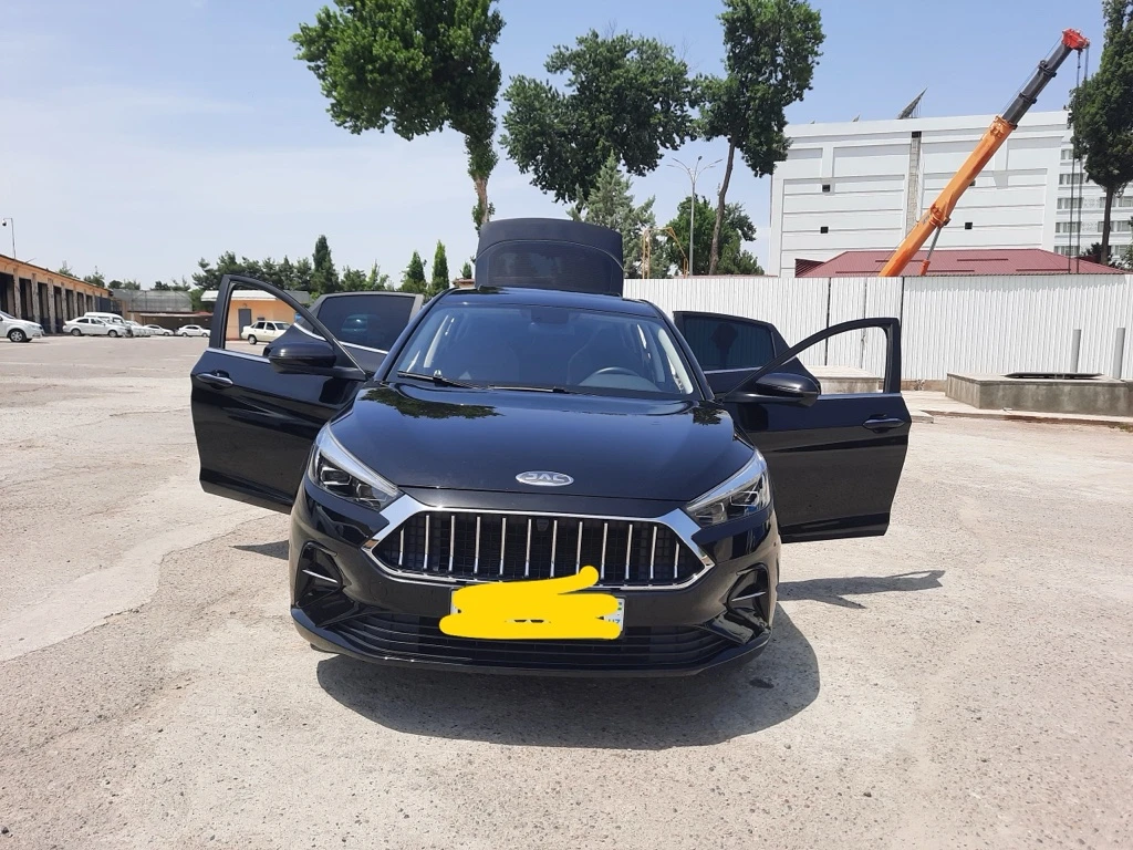 JAC J7