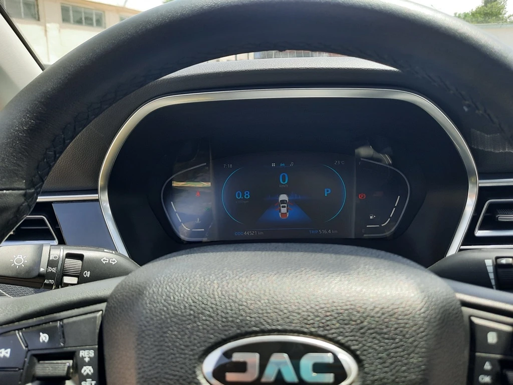 JAC J7
