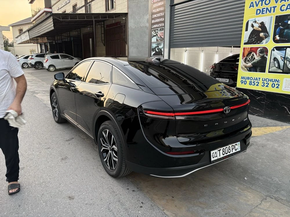 Toyota Crown Majesta