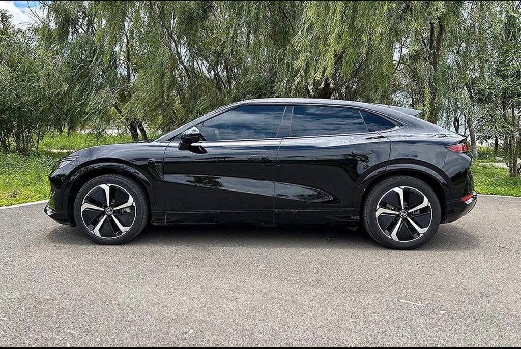 BYD Song L