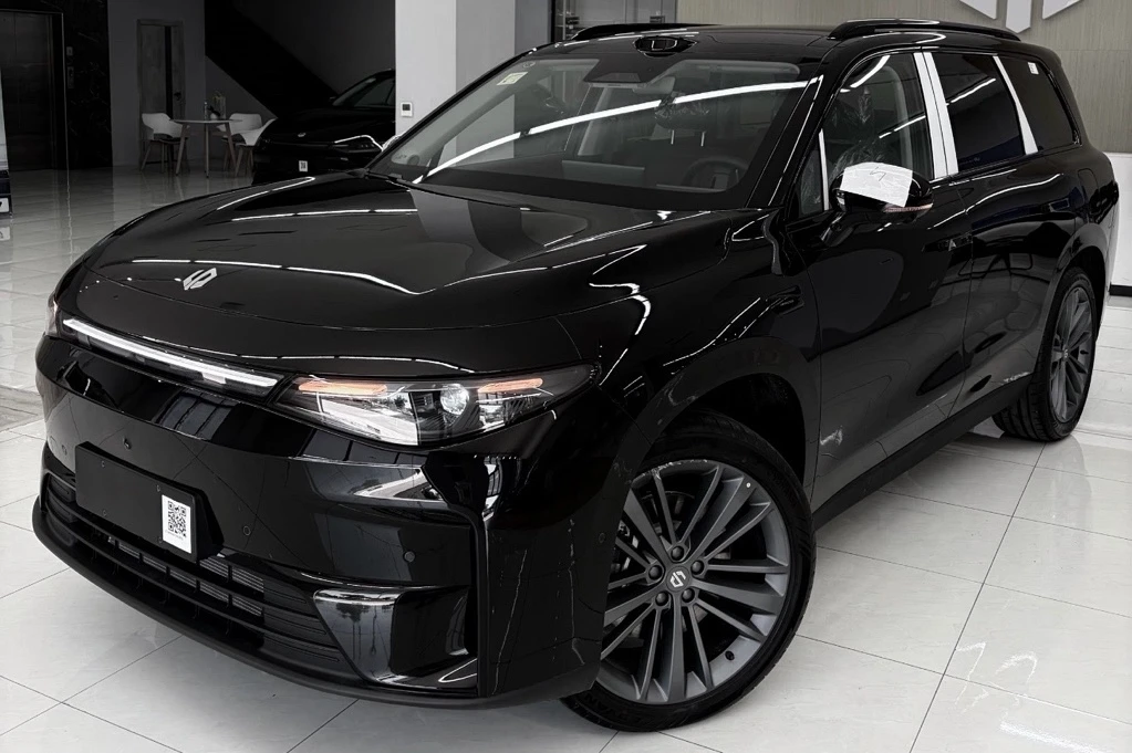 Leapmotor C16