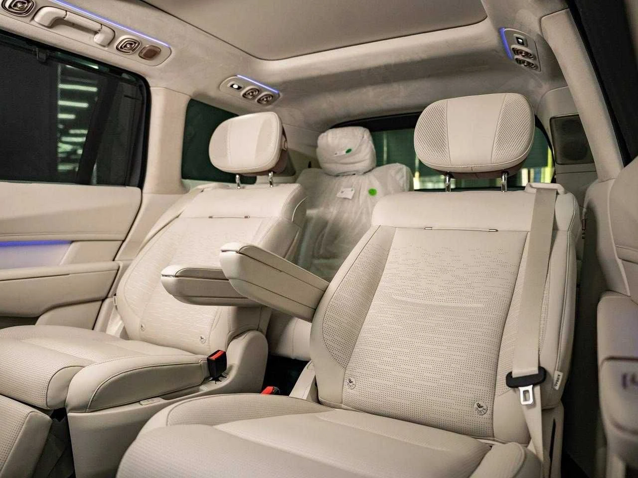 Lynk & Co 900