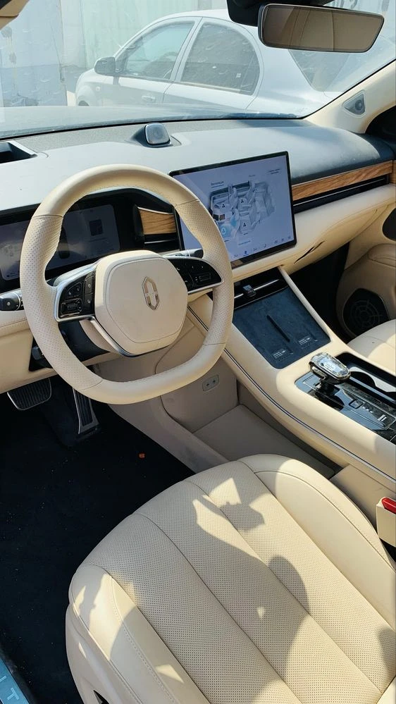 Aito M7