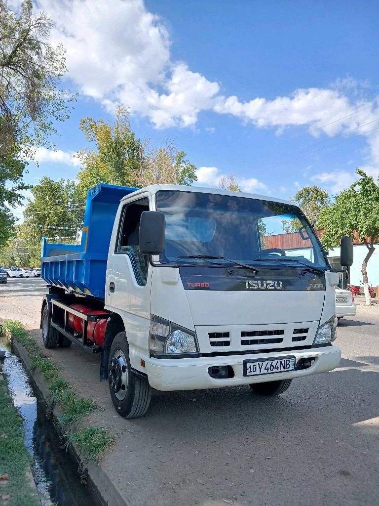 Isuzu D-Max