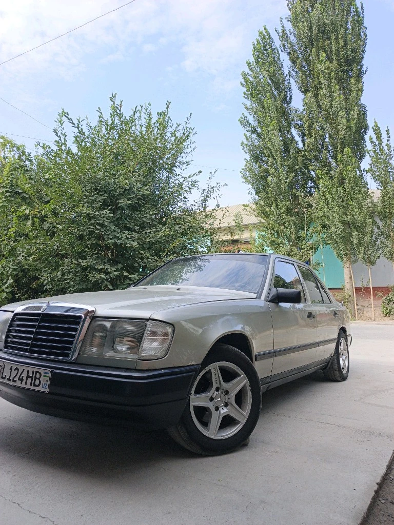 Mercedes-Benz W124