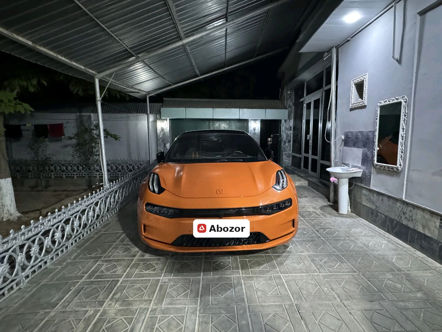Zeekr 001