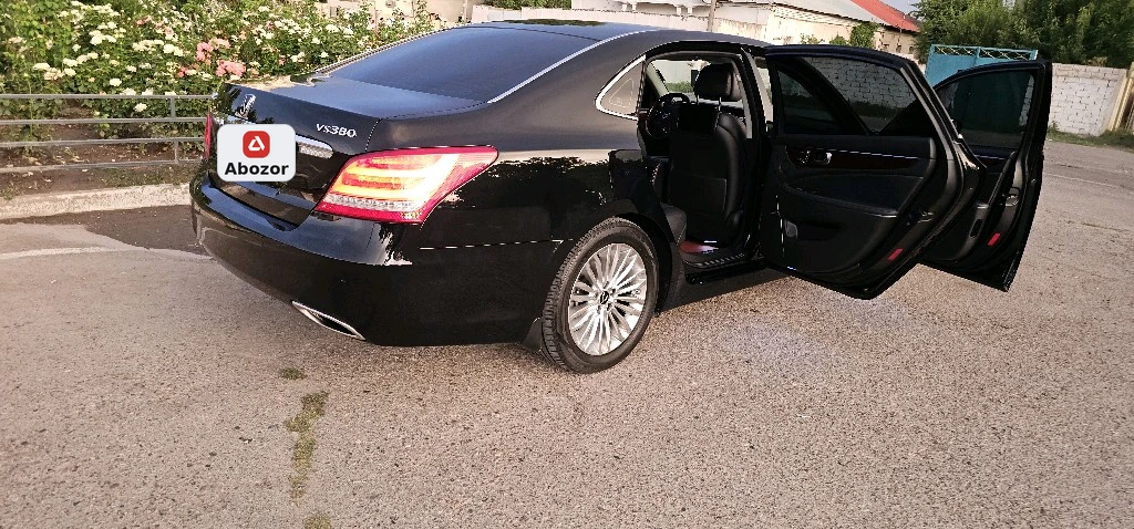 Hyundai Equus