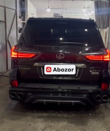 Lexus LX
