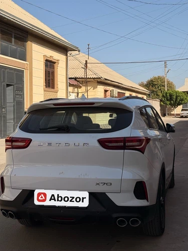 Jetour X70