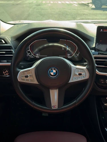 BMW iX3