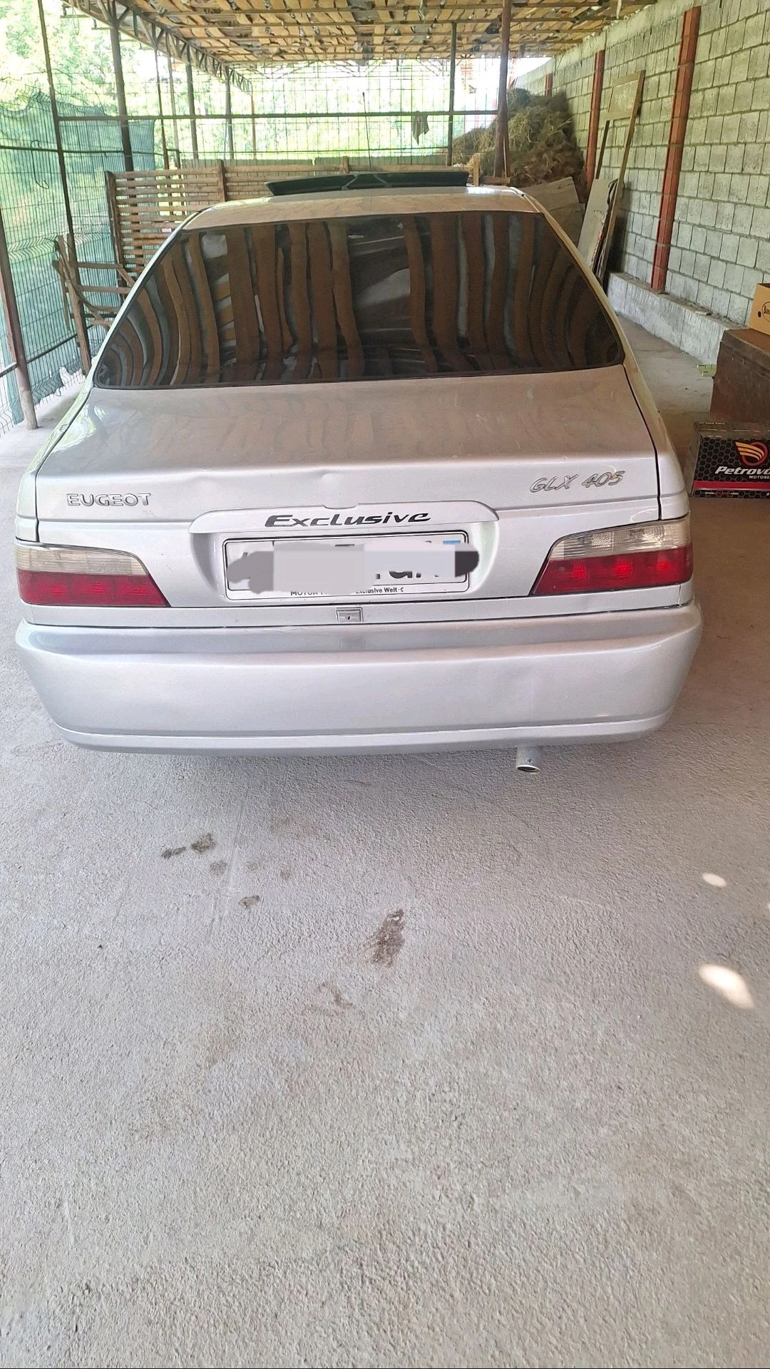 Peugeot 405