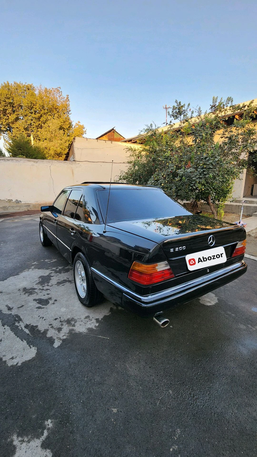 Mercedes-Benz W124