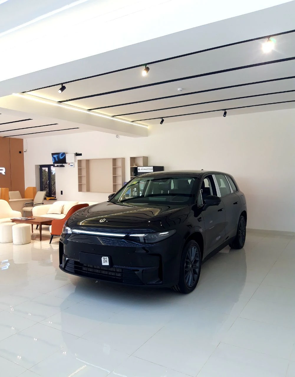 Leapmotor C10