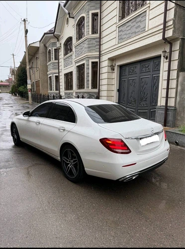 Mercedes-Benz E-Класс