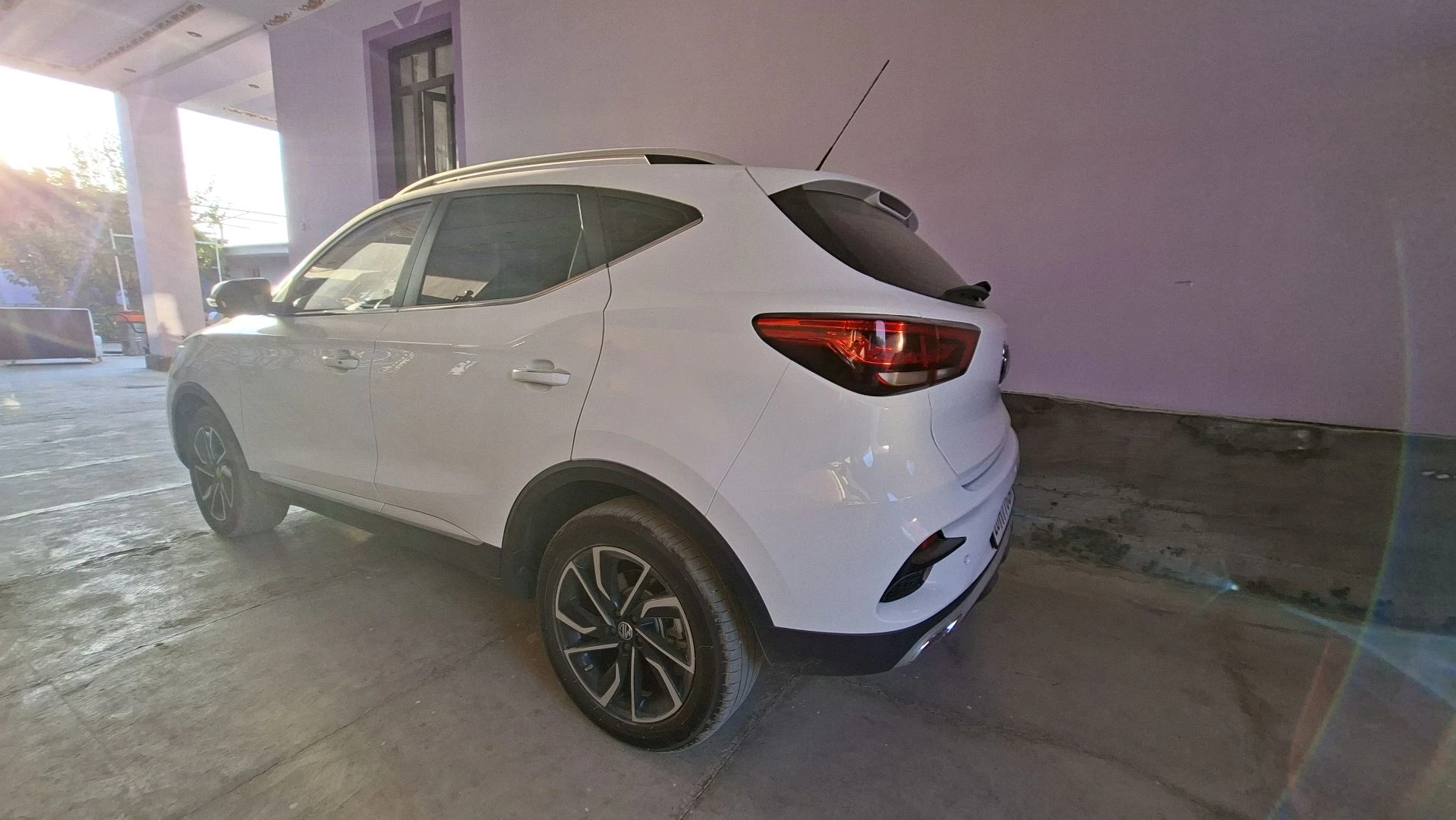 MG ZS