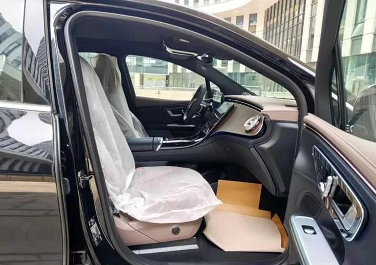Mercedes-Benz EQE SUV AMG