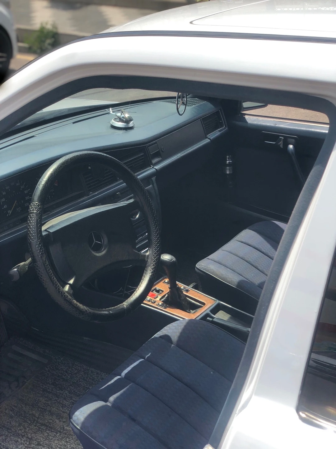 Mercedes-Benz 190 (W201)