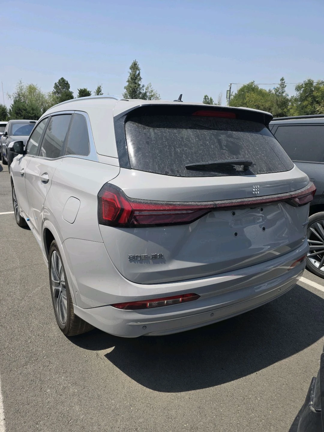 Dongfeng Fengon E5