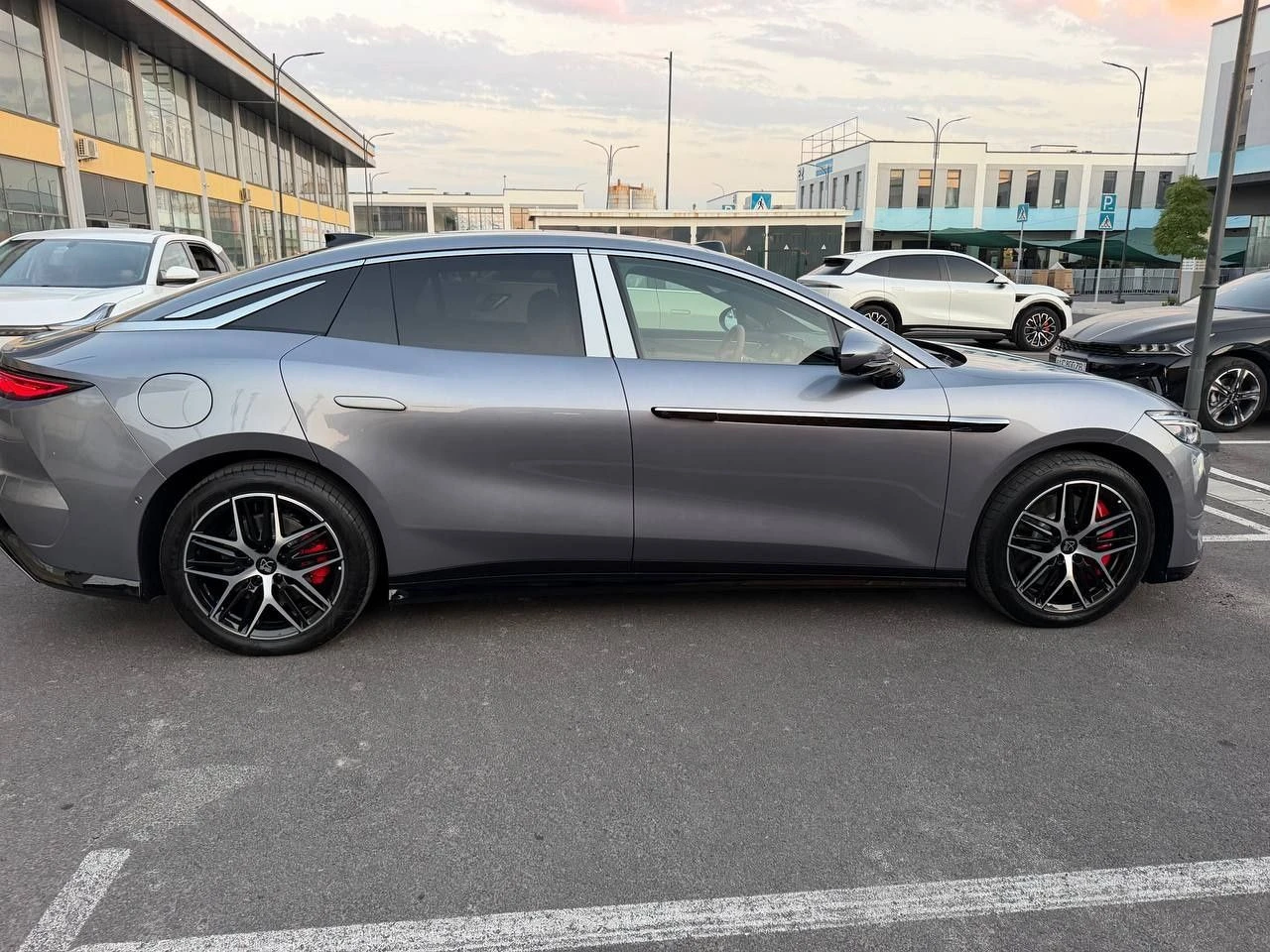 BYD Han L