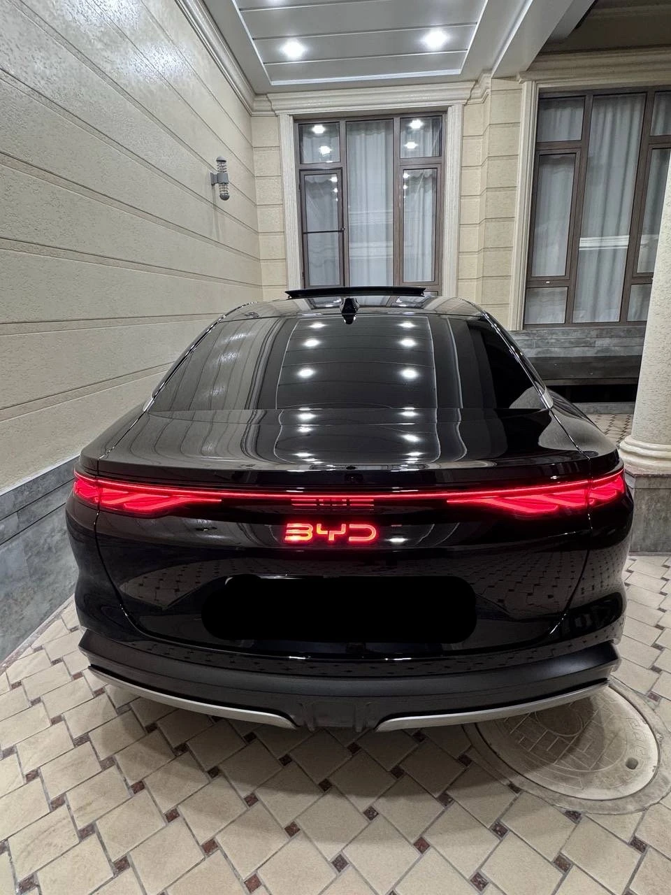 BYD Han L