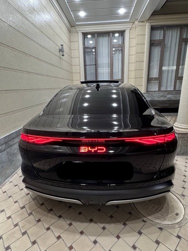 BYD Han L