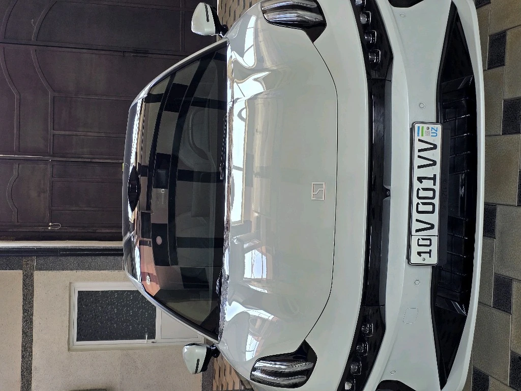 Zeekr 001