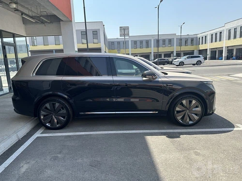 LiXiang L9