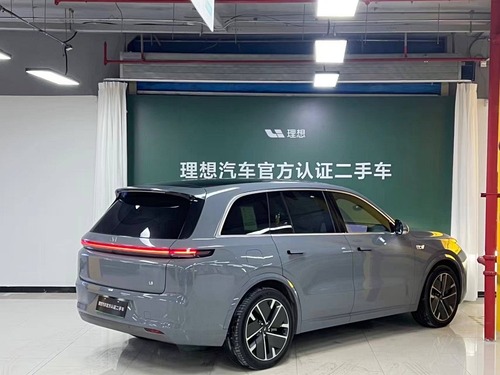 LiXiang L8