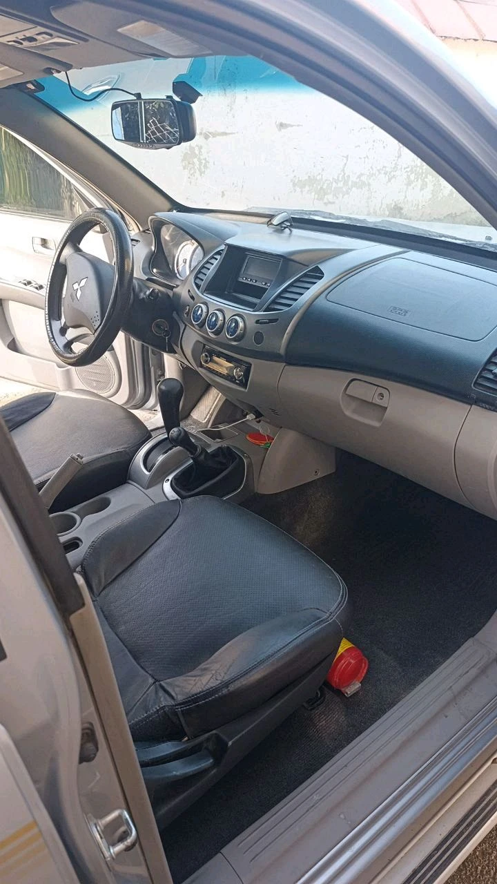 Mitsubishi L200