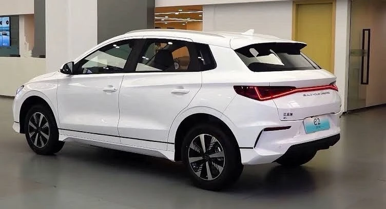 BYD E2