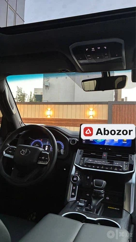 Toyota Land Cruiser 300