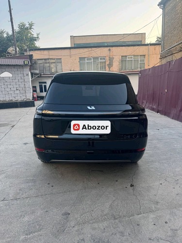 LiXiang L9