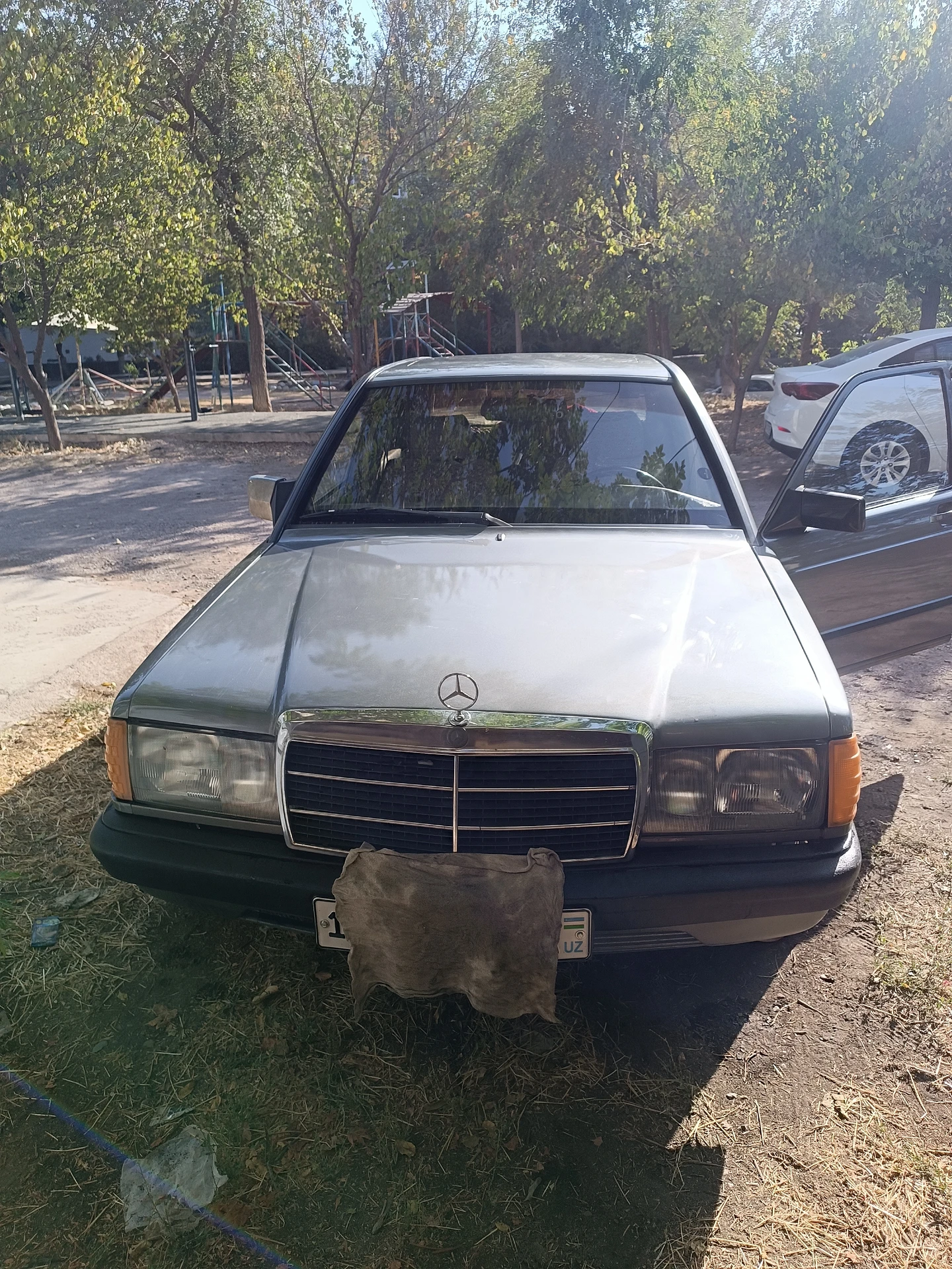 Mercedes-Benz 190 (W201)