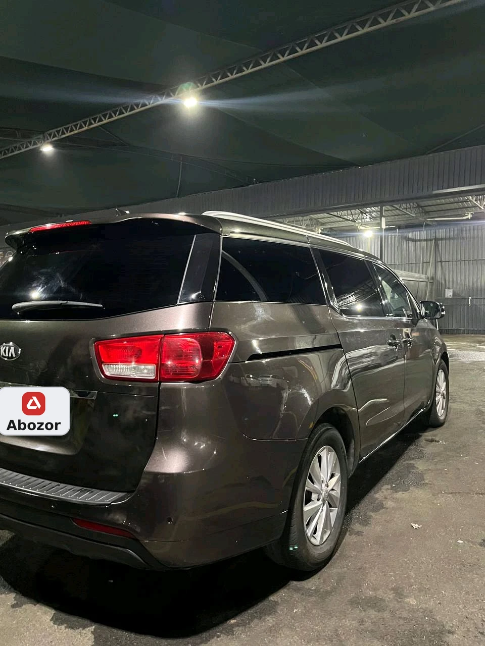 Kia Carnival