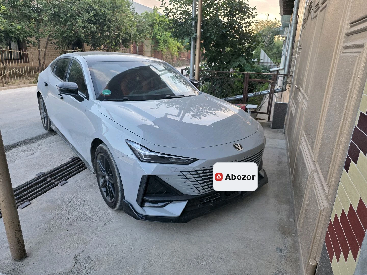 Changan UNI-V