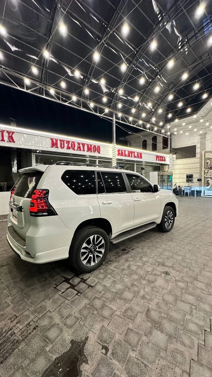 Toyota Land Cruiser Prado