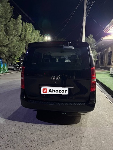 Hyundai Grand Starex