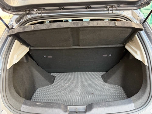BYD E2