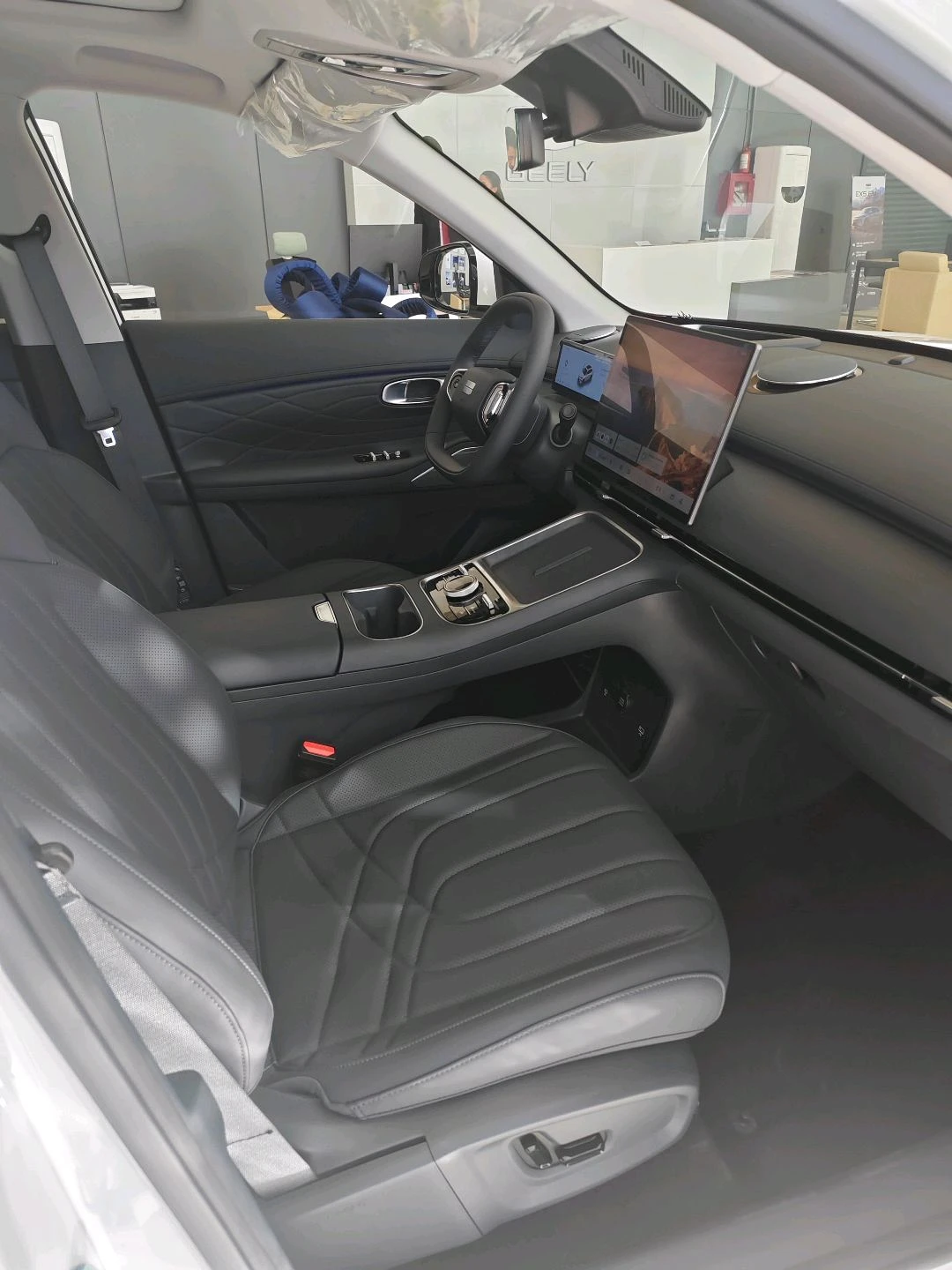 Geely EX5