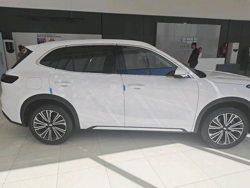 Geely EX5