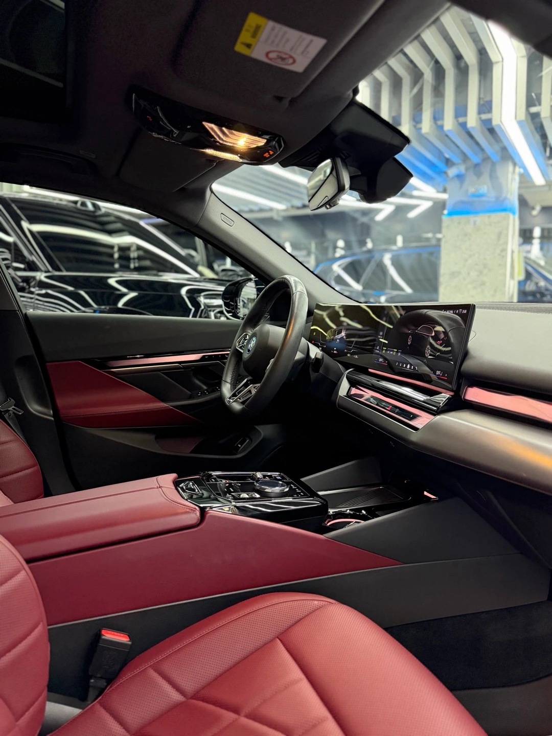 BMW i5