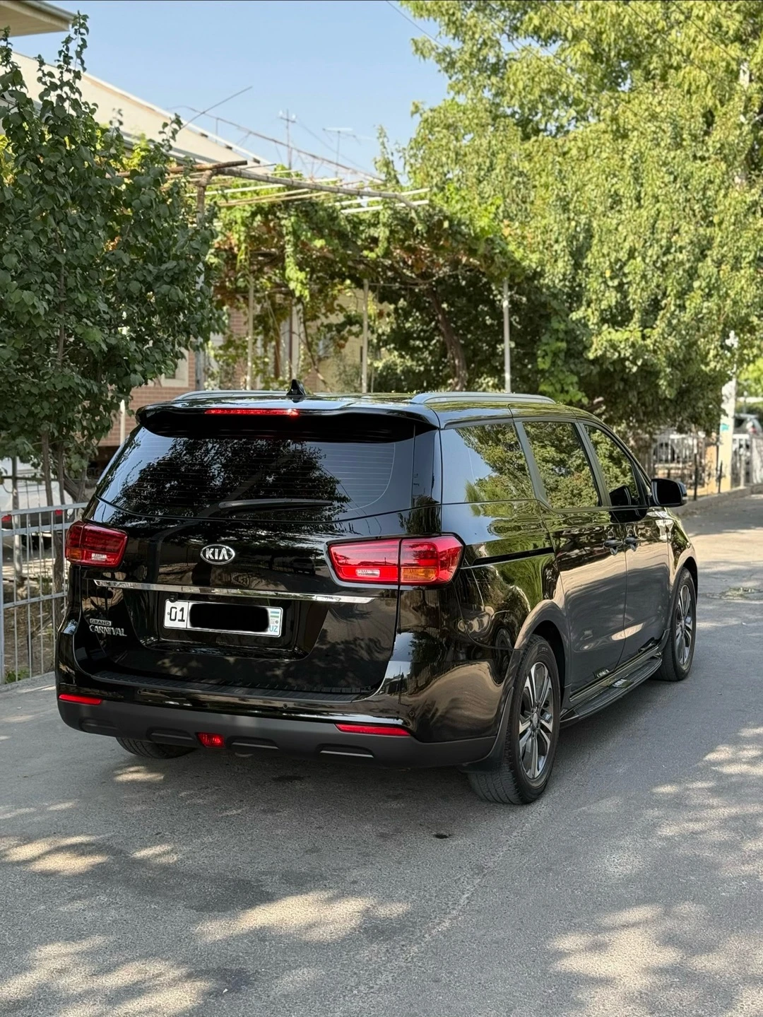 Kia Carnival