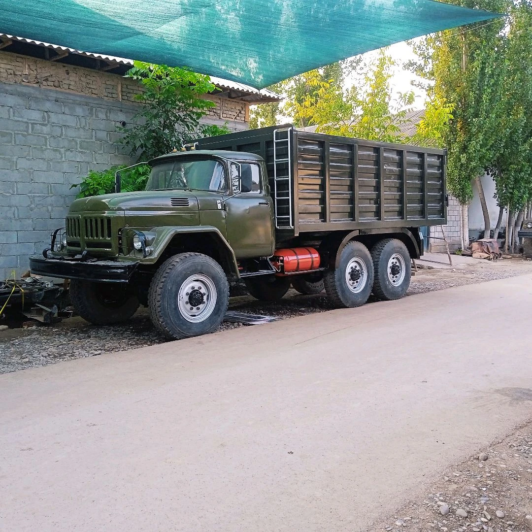 ЗИЛ 4104