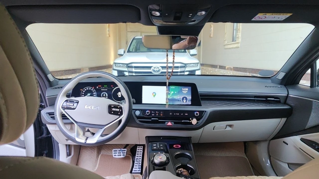 Kia K8